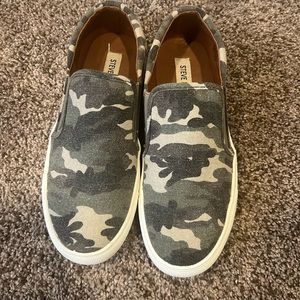 Steve Madden slip-on sneakers